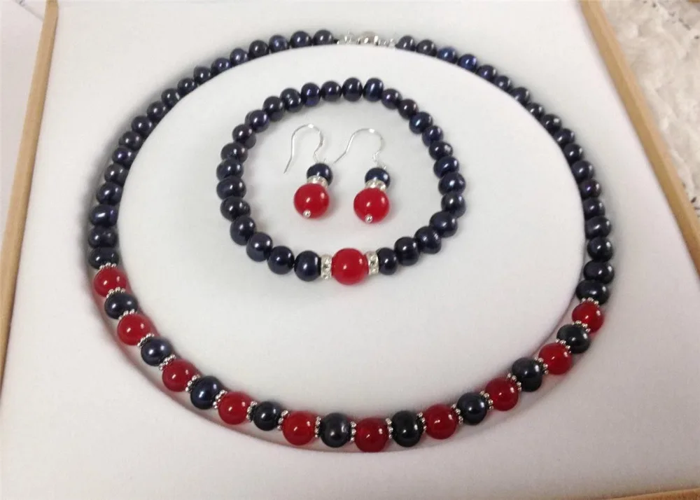 

146 Black Pearl Red Jade Necklace Bracelet Earring Set