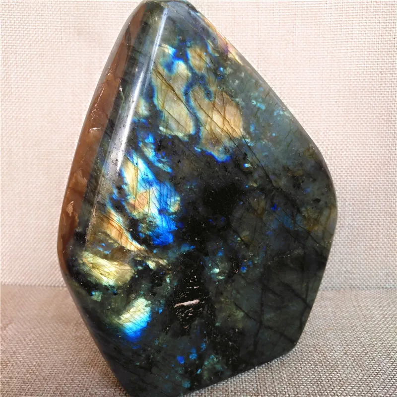 

1400g natural labradorite quartz crystal specimen