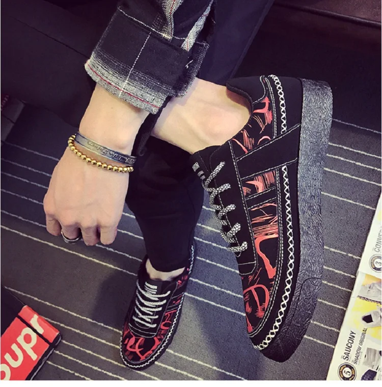 Spring Autumn Man Casual Shoes Canvas Breathable Lace Up Fashion Graffiti Hard-Wearing Korean Walking Flat Shoes Man Sewing (1)