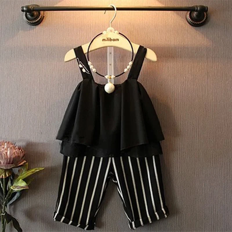 

Girls Clothes Sets 2019 Summer New Children Clothing Layers Of Chiffon Camisole Tops+ Five Pants Fashion Stripe Suits