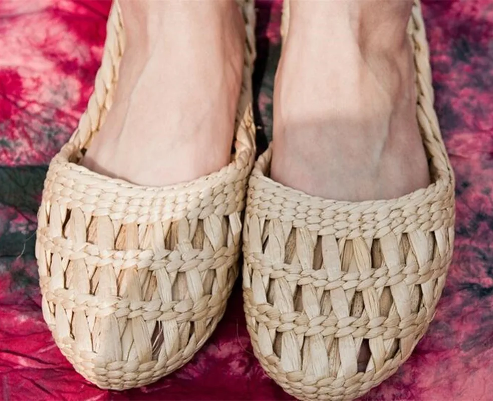 

Slippers Summer Fashion Unisex Home Shoes Women's Straw Slippers New Couple Shoes Handmade Chinese Style Comfortable Sandals