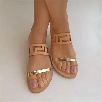 

2019 summer factory direct sales Europe and the United States beach open toe flat comfortable wild large size slippers