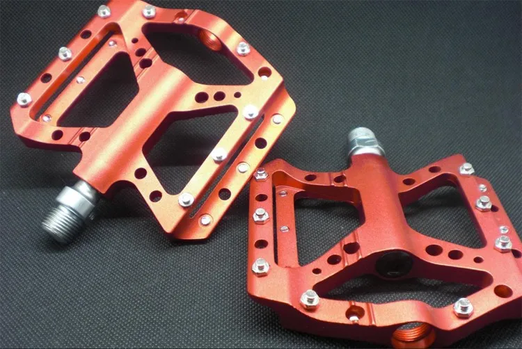 bicycle-pedal-039-2