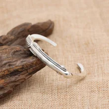 С фабрики S925 стерлингового серебра тайский серебряный простые гладкие Для Мужчин's открытые Cody лук для рекламных подарков