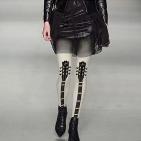 

2016 Print Polyester Stockings Women Tights 2017 New Pantyhose Personality Rock Guitarist Hip-hop Style Printing And Primer