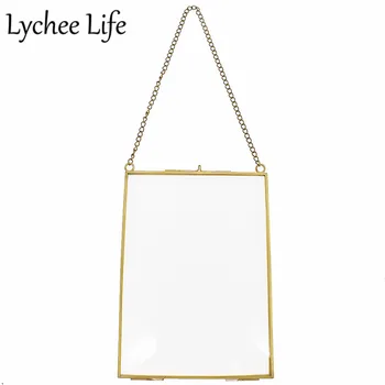 

Antique Brass Hanging Photo Frame Rectangle Metal Glass Plant Specimen Frame Modern Home Wall Hanging Decoration