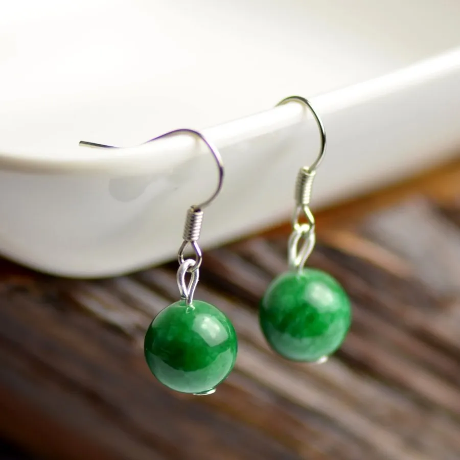 

Free shipping limited edition 10 pieces around the world Natural green chalcedony beads earrings for women
