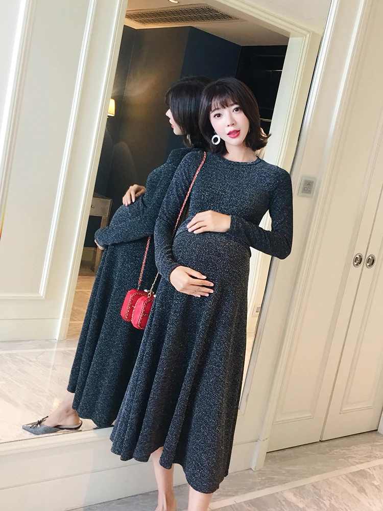 Pregnant women long-sleeved dress Hot gold retro velvet dress tide mom slim autumn and winter skirt 