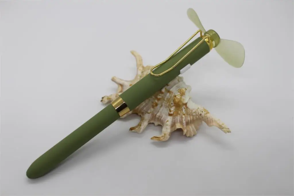 5 в 1: многофункциональная шариковая ручка с лазерной указкой, светодиодным фонариком, источником УФ света, стилусом - Цвет: Green rubber paint