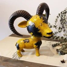 Творческий желтый африканских животных Книги по искусству статуя Украшения уникальный Nordic карту поверхности Антилопа и крупного рогатого скота тонкой смолы скульптура