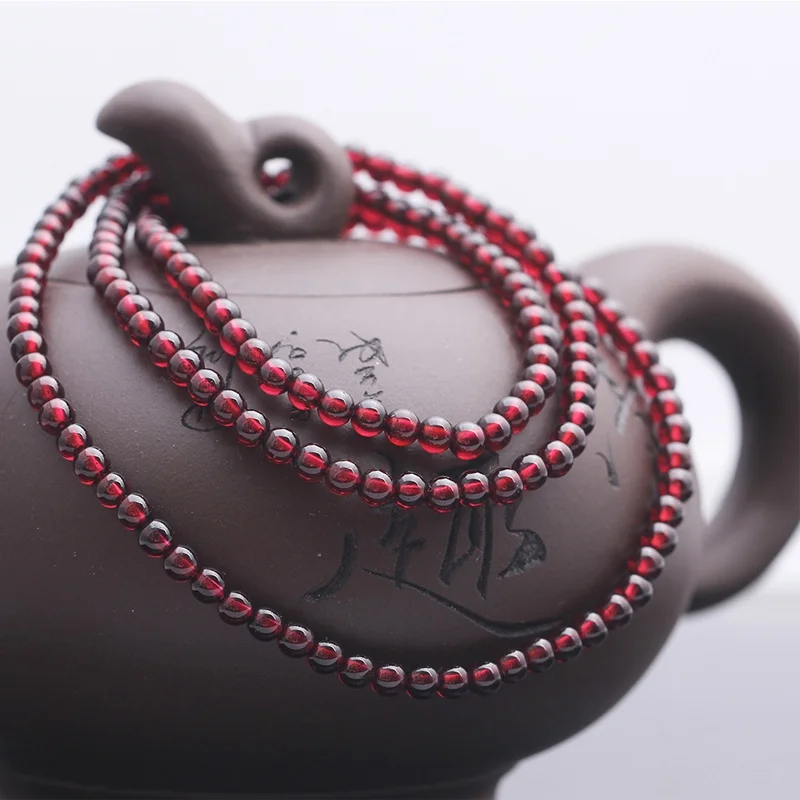

Natural Crystal Wine Red Garnet Bracelet Vitreous Multilayer Multi-layer Transparent String Female Models