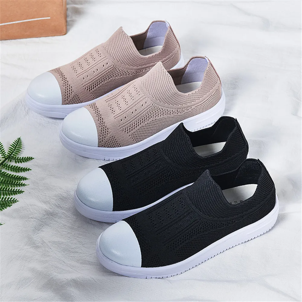 

2019 new fashion two colors big size shoes and light and breathable shoes for women