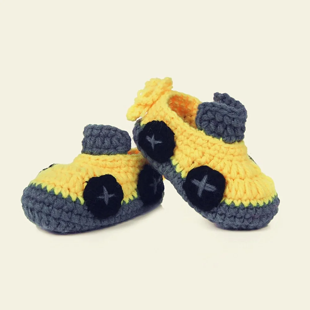 handmade baby woolen shoes