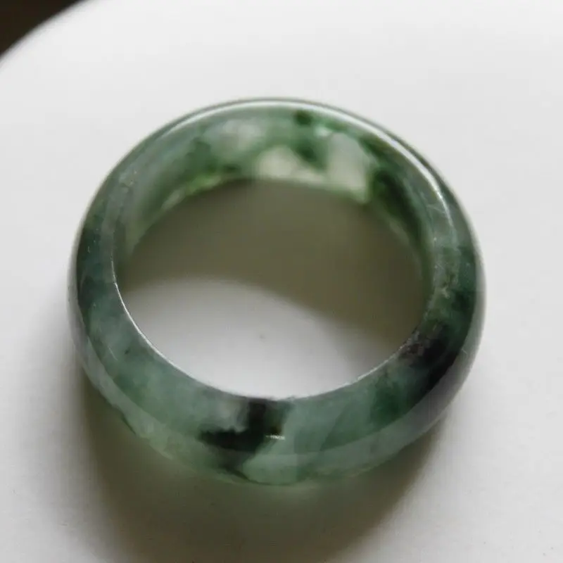 

11321 Beautiful Green Jadeite JADE Ring