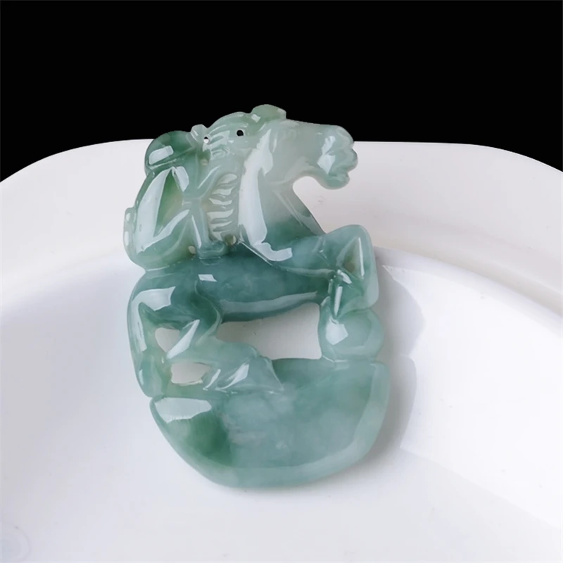 

2019 new Natural old pit ice species floating flower emerald horse pendant Myanmar A goods jade horse pendant