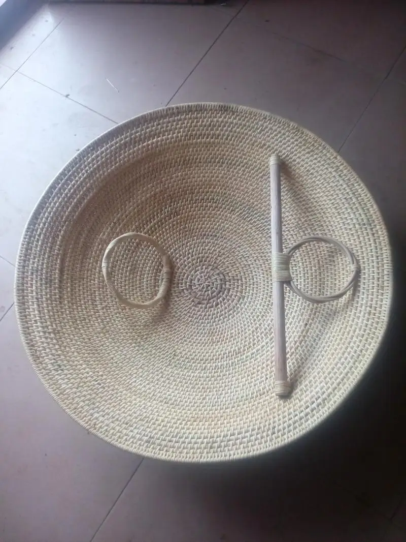 

Unique Handmade Rattan Shield Wushu Teng Pai Wushu Kungfu Shields Pure hand woven rattan shield dance props