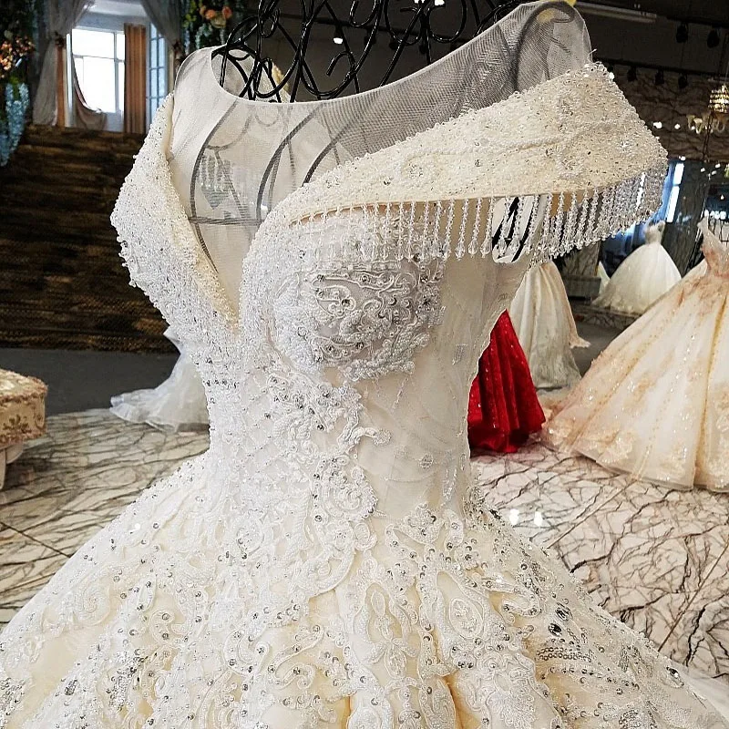 LS34332 свадебный халатРоскошное свадебное платье с длинным поездом в форме кружева с кружевами из слоновой кости и шампанского с длинным поездом