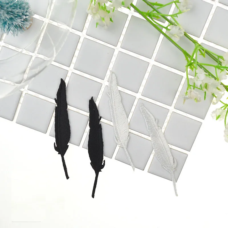 embroidery feather patches for clothes -black pair