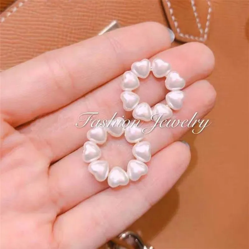 

MENGJIQIAO Korean New 2019 Heart Shape Simulated Pearl Circle Big Stud Earrings For Women Fashion Bijoux Temperament Pendientes