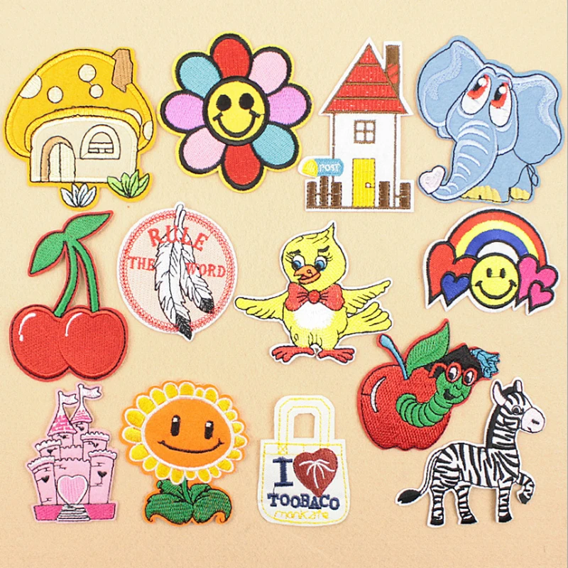 

Cute DIY Cartoon Embroidery Patch Clothes Applique Children Iron on Patches for Clothing Decorative Stickers Applications Badges