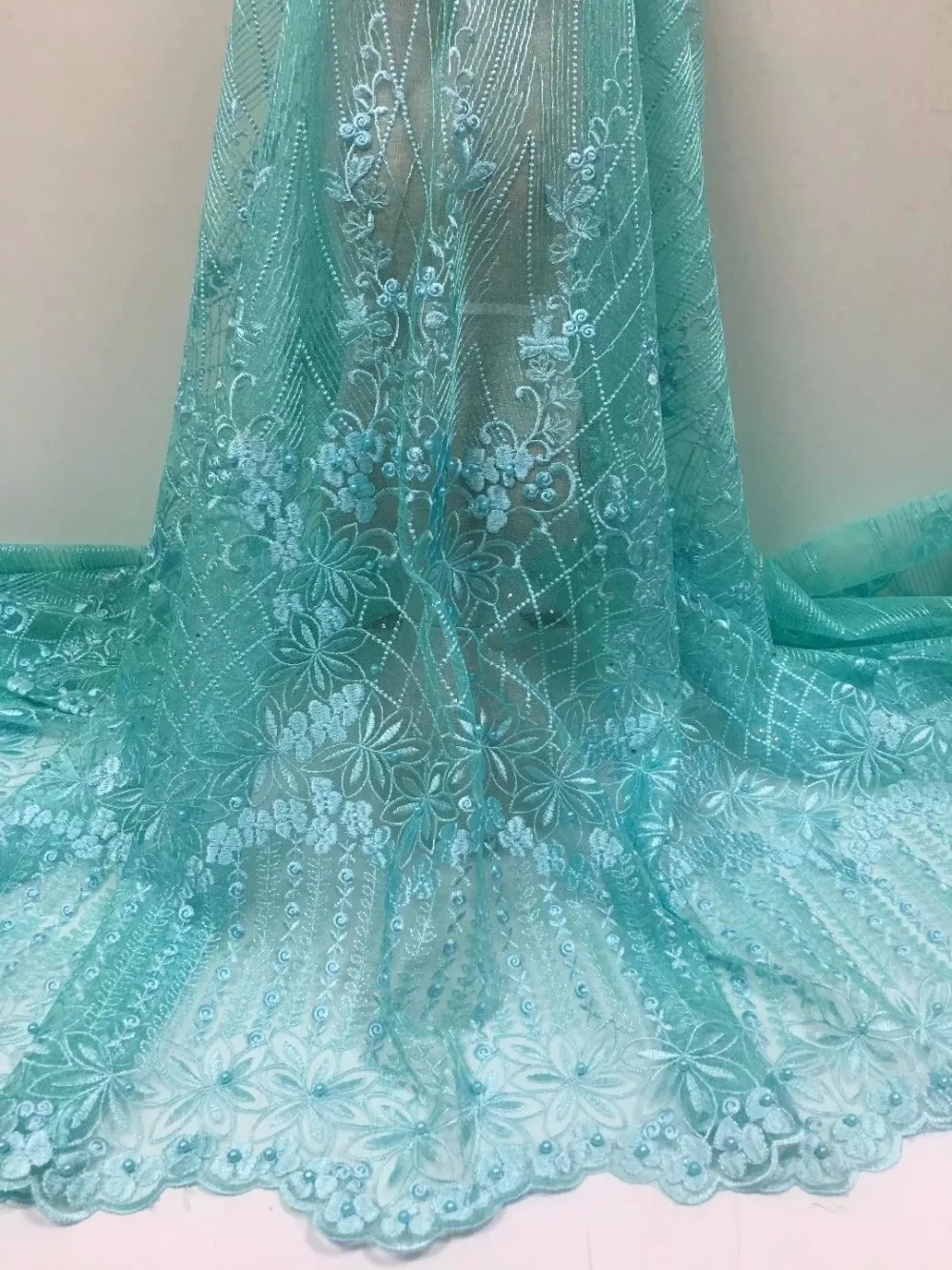 

2018 Latest Luxury 3D Handmade beaded embroidery bridal laces fabrics/Handwork manual nail beads french lace fabric turquoise