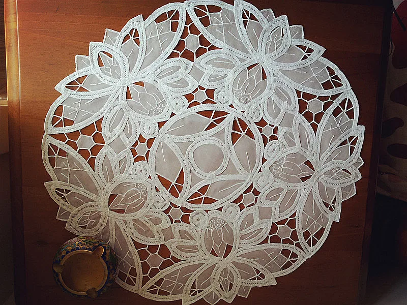 6pcs/set Battenburg Lace Placemat Shabby Chic Doilies 13.5"(34cm)round Placemat White Wedding
