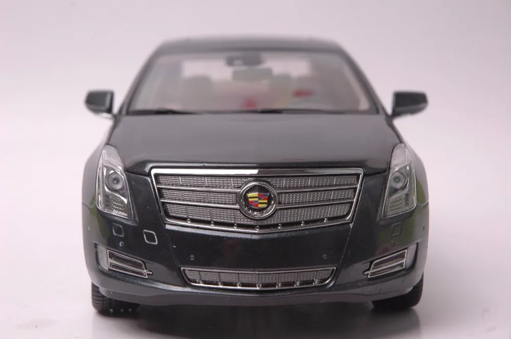 1:18 литая под давлением модель для GM Cadillac XTS серый Седан сплав игрушечный автомобиль миниатюрная коллекция подарки ATS