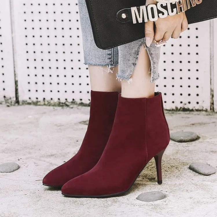 

Big Size 11 12 13 14 15 16 Ma'am Fine heel Short boots Metal decoration Fashion boot barrel High heel boots