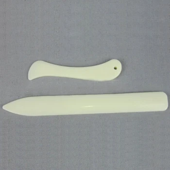 

2pcs Imitation Cattle Bone Paper Folding Tools Plastic Scraper Card Making Craft Paper Tool Bone Origami Knife Paper Creaser Set