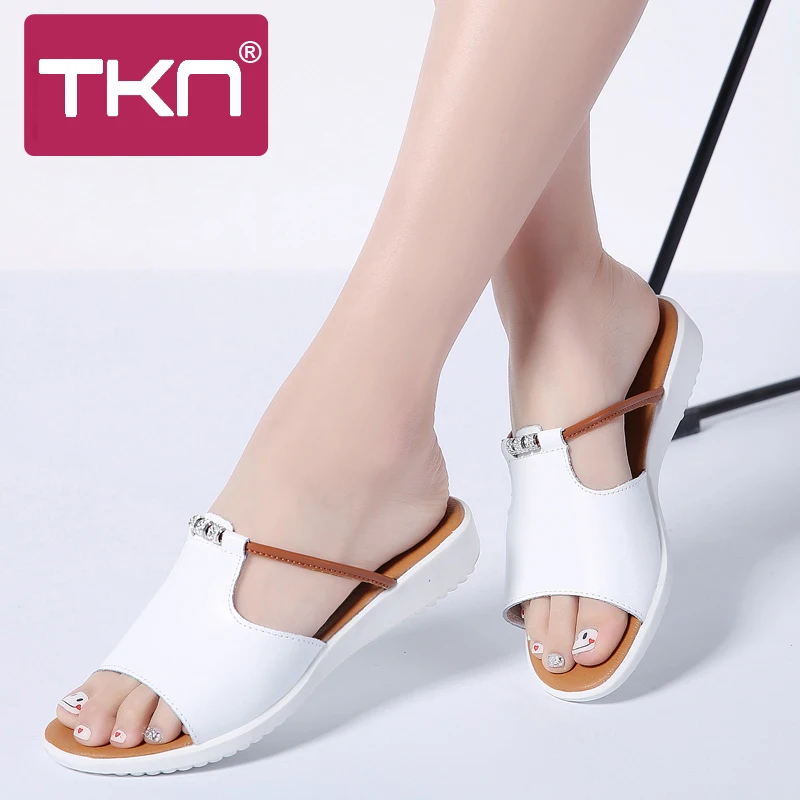

TKN 2019 Summer women slippers flip flops women flat sandals women chausson flat heel Peep Toe sandals shoes ladies slippers 804