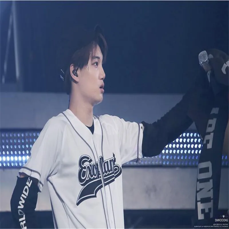 Эксо планеты 3 экзордиум футболка в Сеуле KPOP унисекс пуговицы Baekhyun 2019 летние топы