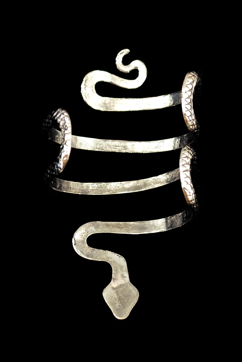 Цыганская винтажная Серебряная злая змея Открытый браслет для запястья манжета панк Тибет нарукавная повязка браслеты для женщин мужчин Индия Турция африканские ювелирные изделия