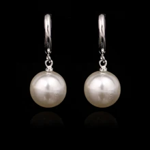 Новое прибытие имитация жемчуга круглые серьги Brinco Анти-аллергия для женщин Свадебные ювелирные изделия доступны в 3 цветах