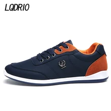 Nueva Lace Up Diseñador Mens Casual Pisos Primavera Otoño Marca de Moda de Los Hombres Entrenadores Zapatos Al Aire Libre Calzado Masculino Negro Azul Gris