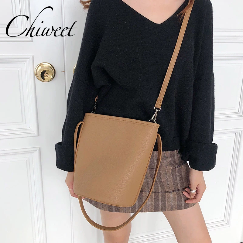 

Brand Ladies Large Solid Bucket Bag Luxury Handbags Casual Soft Leather Shoulder Bags Women Minimalist Messenger Crossbody Bags