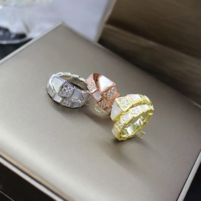

SLJELY Luxury Brand Designer 925 Sterling Silver Snake Ring Mirco Pave Cubic Zirconia Stones and Shell for Women Fashion Jewelry