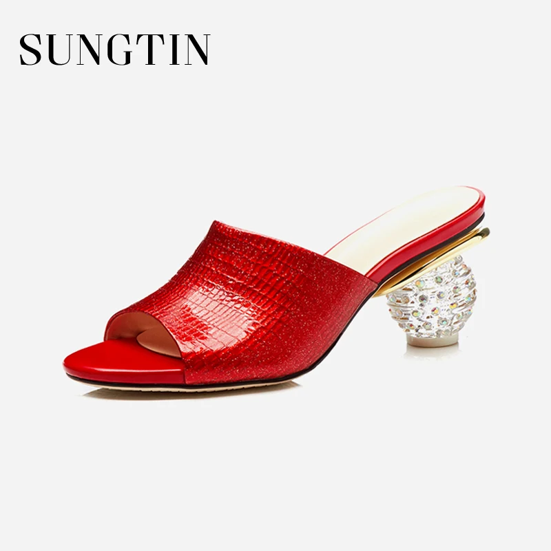 

Sungtin 2018 New Design Crystal High Heels Women Peep Toe Slipper Lady Fashion Chic Runway Party Shoes Summer Pumps Mules