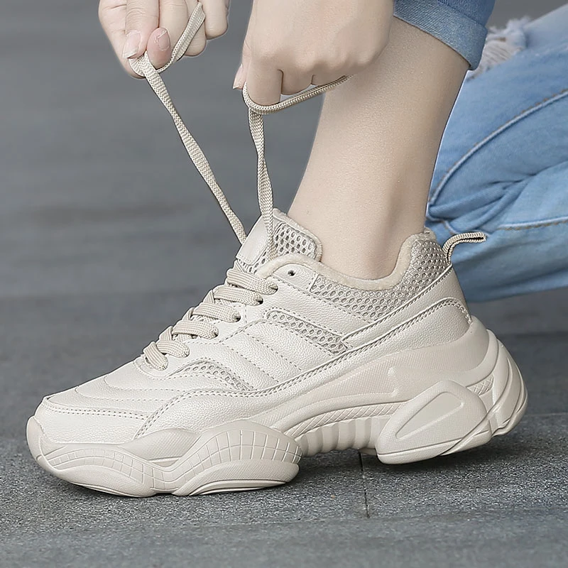

Women'S Flats Sneakers Fashion White Vulcanized Shoes Women Lace Up Round Toe Breath Air Mesh Running Shoes Size 35-40 F2-47
