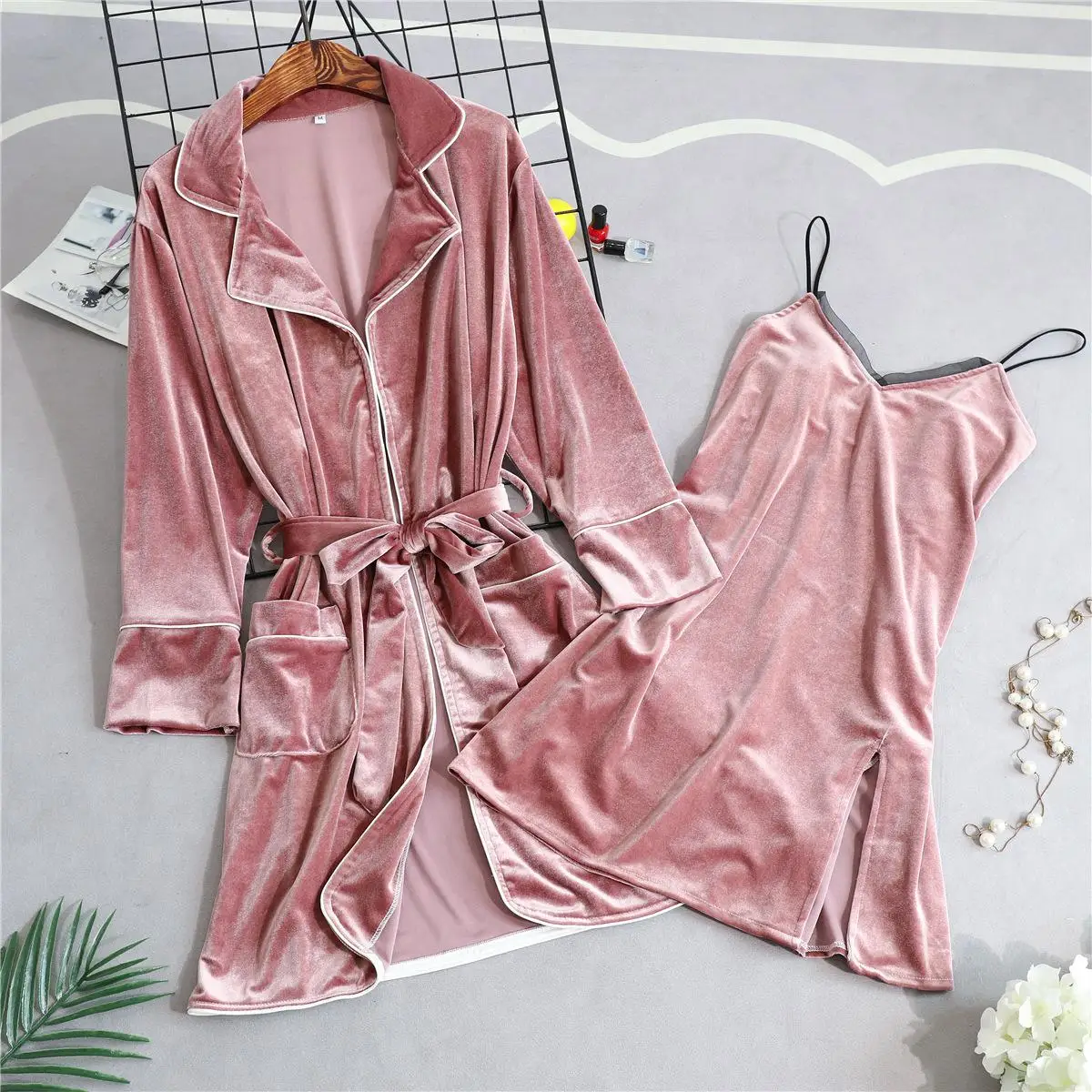 Осень-зима Для женщин, 2 вещи в комплекте, одежда для сна, бархатные теплые халат сплошной ночная рубашка; одежда для сна, одежда для сна для отдыха Пижама, пеньюар - Цвет: Розовый