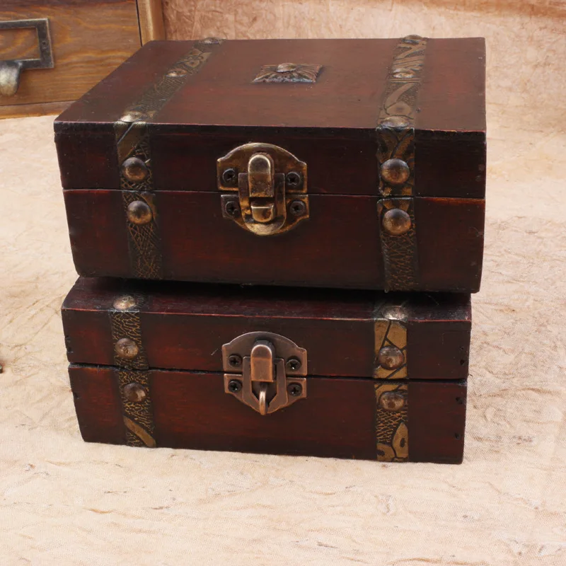 

Vintage Wooden Box Double Belt Metal Lock Retro Boxes Storage home Office jewelry Treasure Chest Gift Wood Storage box Case