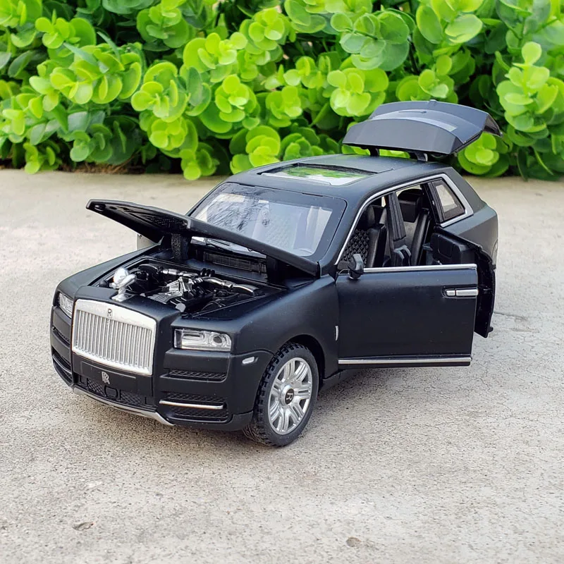  Wheels 1:32 Rolls Royce Cullinan Diecast Toys Vehicle Models Metal Car Model mini cars track birthd