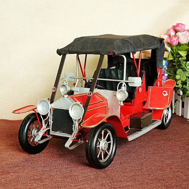 

77356 Red Luxury Large Retro Vintage Car Model Creative Gift