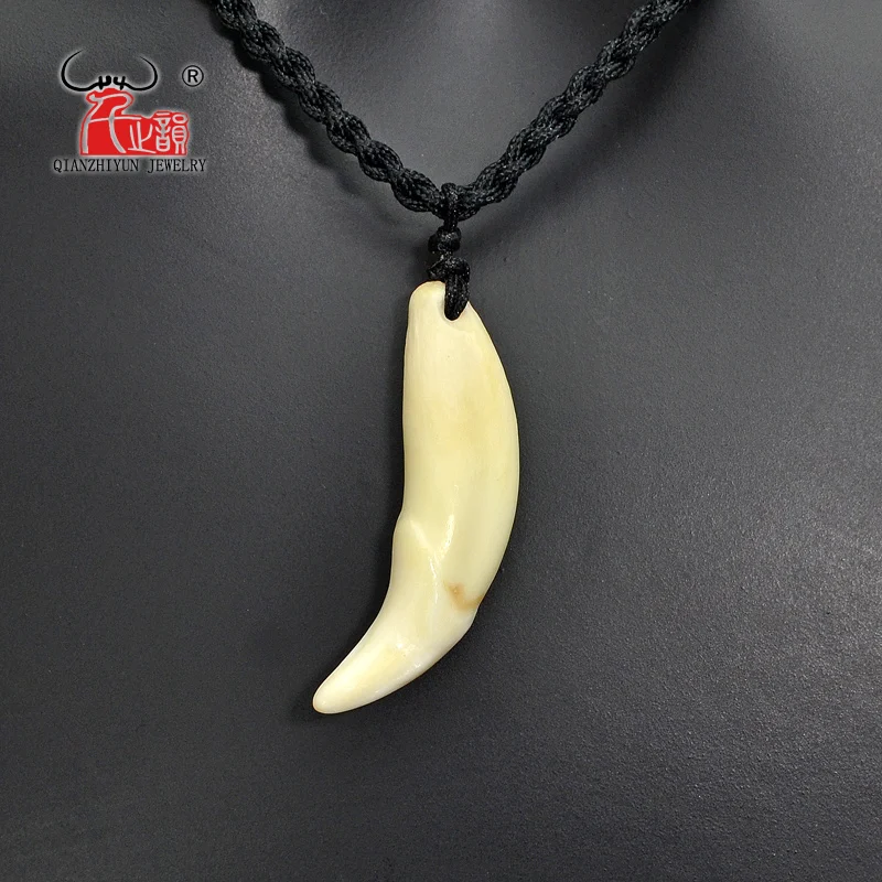 Woman's Necklace Men's Bone Pendant Tibetan Amulet Fangs Real Natural Tooth Vintage Silver Wolf Tooth Charm White Brown Ecru Woman's Necklace Men's Bone Pendant Tibetan Amulet Fangs Real Natural Tooth Vintage Silver Wolf Tooth Charm White Brown Ecru