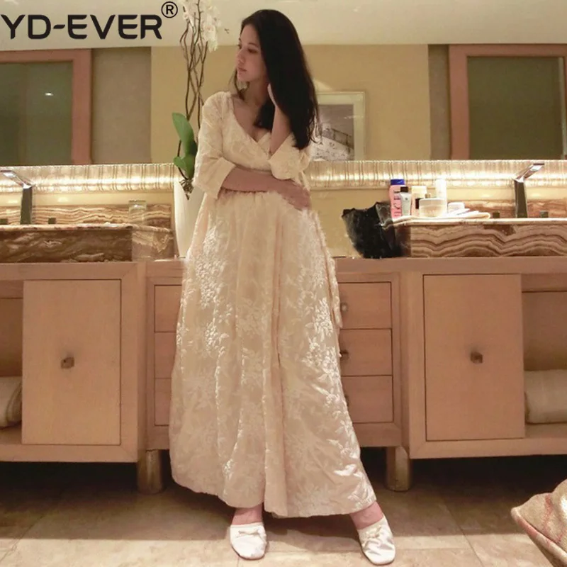 

Autumn Winter Silk Nightgown Thicken Warm Velvet Pajamas Women's Princess Long Robe Home Wear Nightdress Sleepwear Night Robe