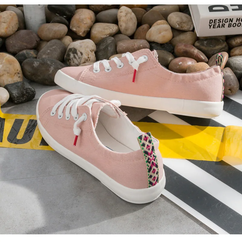 

2018 Fashion Canvas Shoes Women Vulcanization Shoes Brand Woman Breathable Casual Flats white Shoes