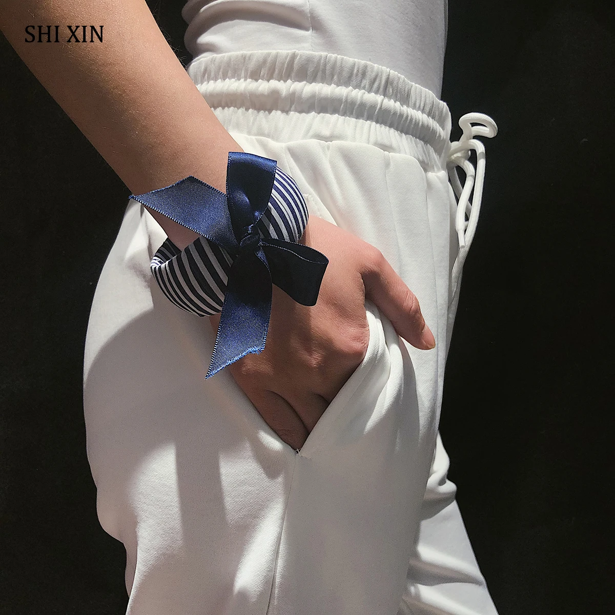 

SHIXIN Charms 2019 Korean Knot Bracelet for Women Fashion Bow Love Bracelet Bangles Wide Fabric Wrap Cuff Bracelets Jewelry Gift