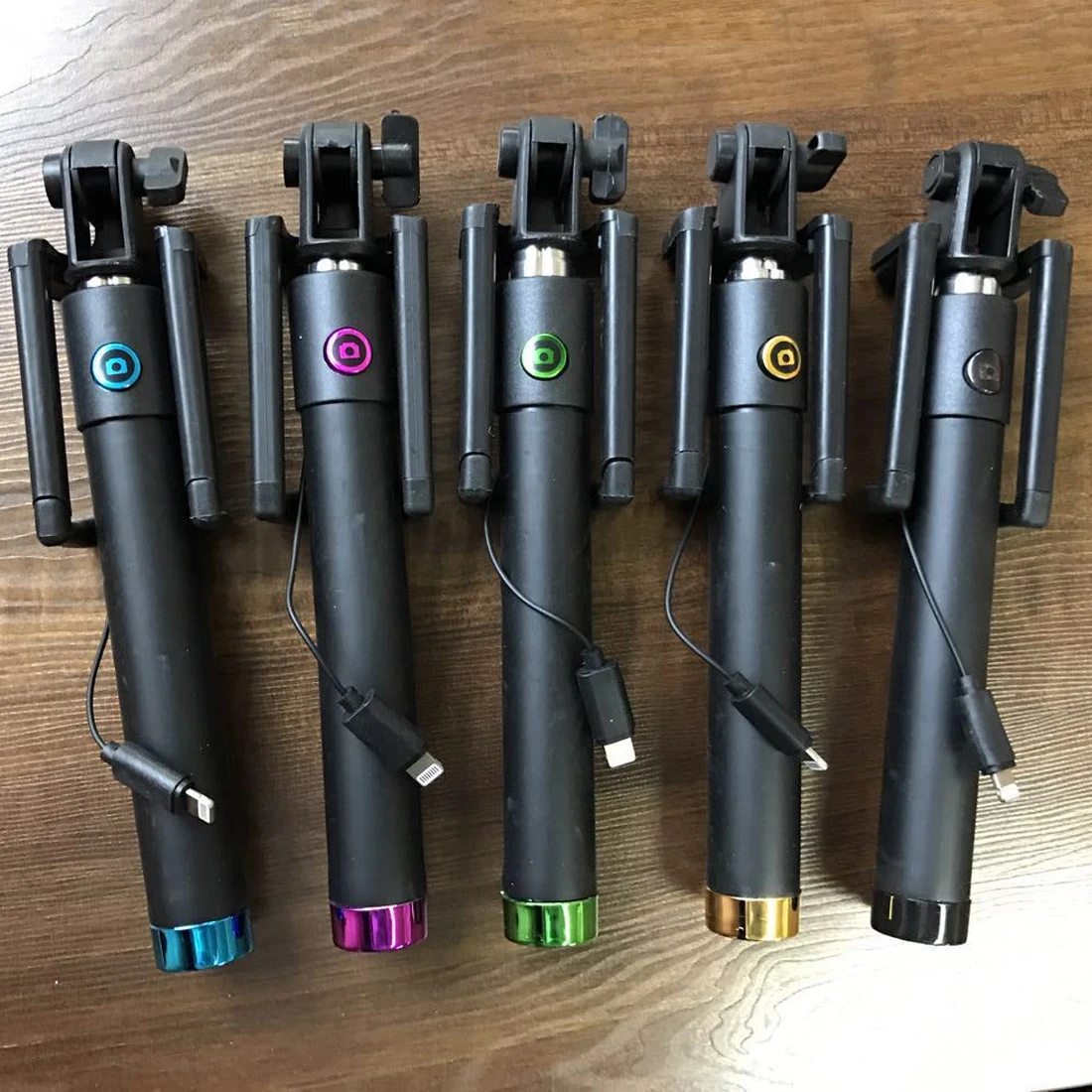 

New Fashion Wire control selfie sick groove High-end self-timer artifact Creative Foldable Selfie Stick For All Mobile phone