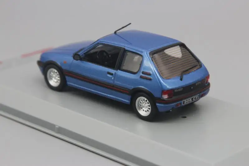 1:43 peugeot 205 GTI 1984 л 1994-сплав модель автомобиля литой металл игрушки подарок на день рождения для детей мальчик другой