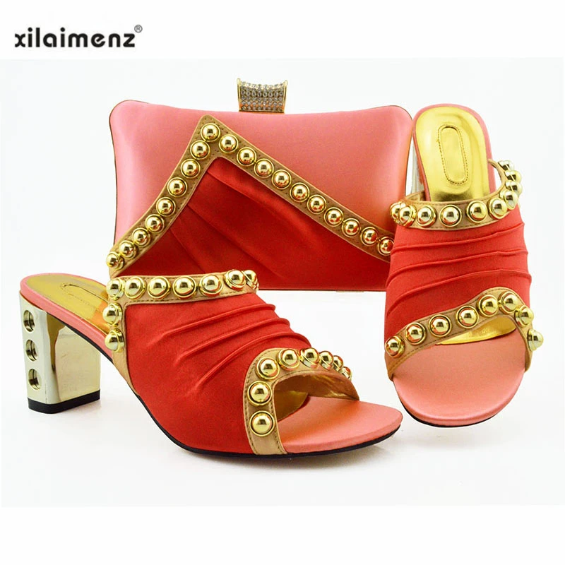 

Peach Latest Italian Women Matching Nigerian Shoes and Bag Set Decorated with Rivet African Ladies Slippers and Bag Pumps