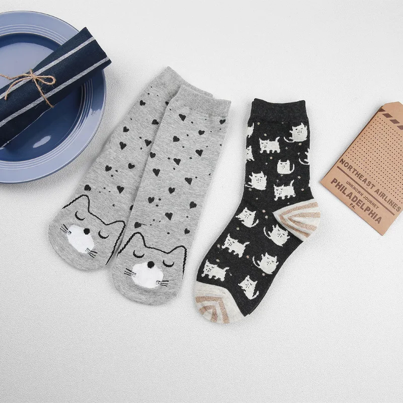 [PEONFLY]2 PAIR Animals Cartoon Socks Women Cat Foot prints Cotton Socks Floor Keep Warm Drop Shipping High Quality